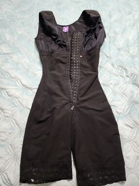 Black Full-Body Shapewear Bodysuit with Front Hook Closure